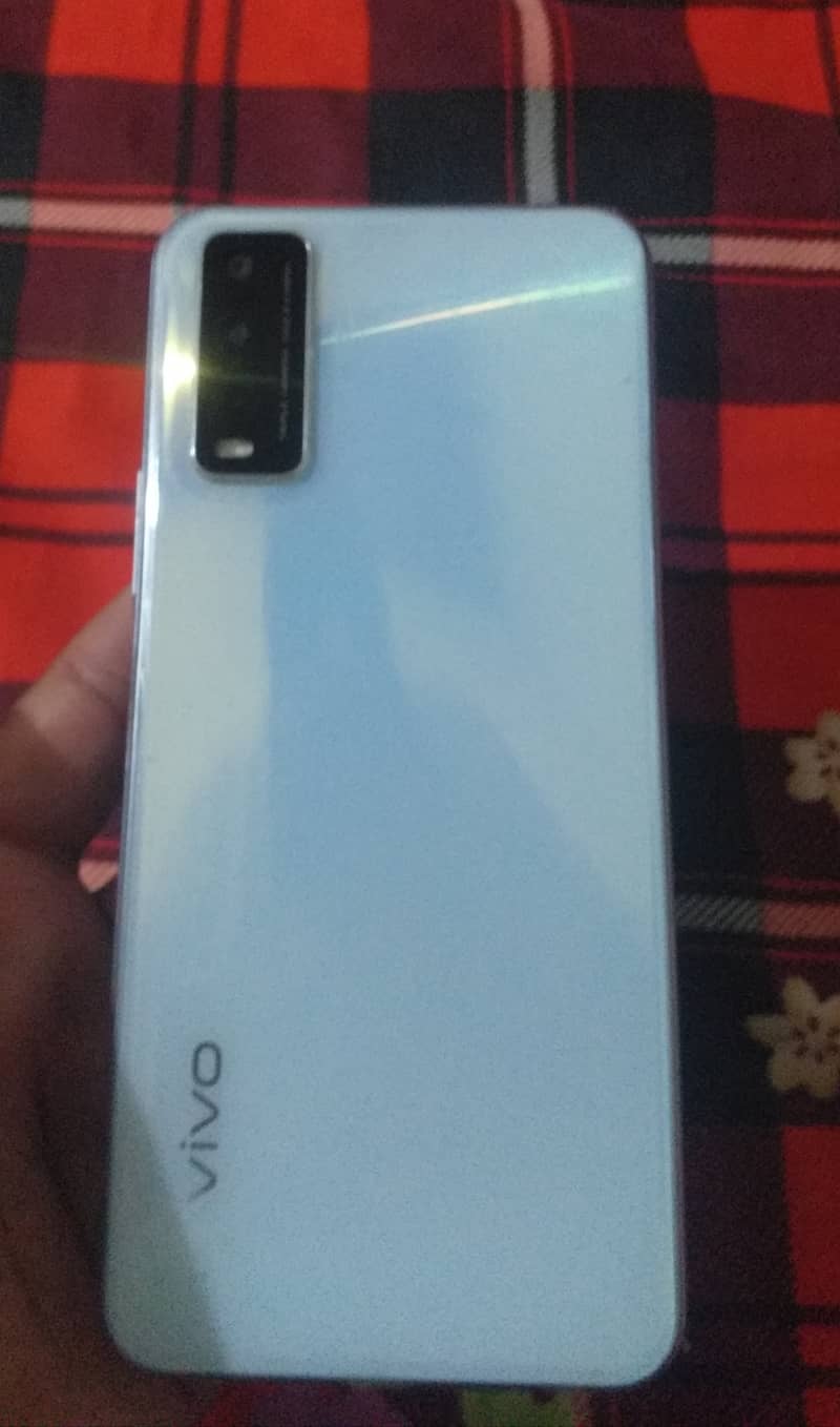 Vivo Y20 4 GB Ram 64 GB Storage with Charger No box 3