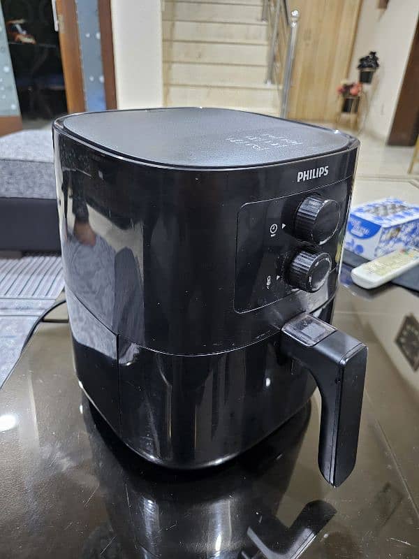 Philips air fryer 4.1 litres good condition 3