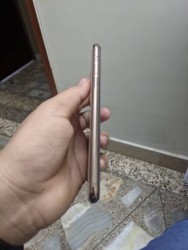 Apple Iphone 11 pro 256gb factory unlock 5