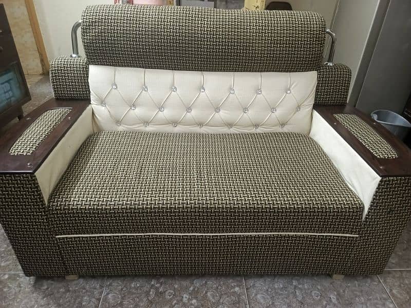 New Unused Sofa set in gray and White Colour/ 7 Seater/ Leather & Jute 2