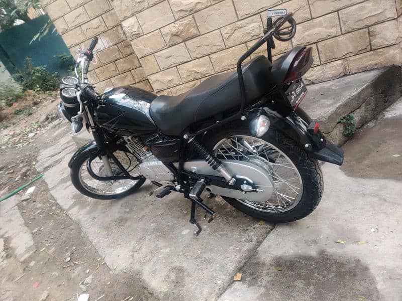 Suzuki GS-150 7