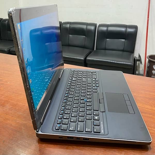 Dell Precession 7510 E3 intel Xeon 6th gen 4gb graphics 4k display 1