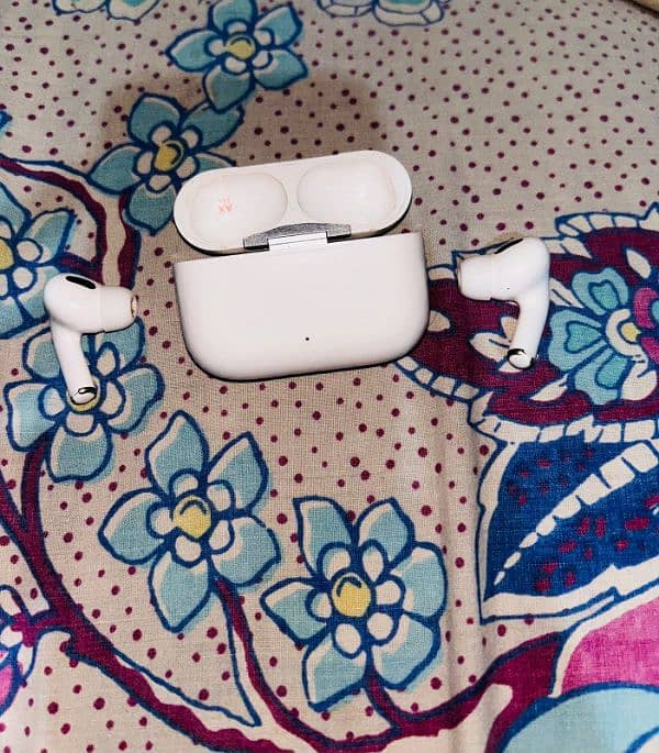 Airpods 0