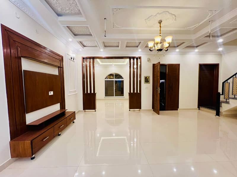 10 Marla Brand New Condition Upper Portion Available For Rent In Sukh Chayn Garden Near Bahria Town Lahore 0