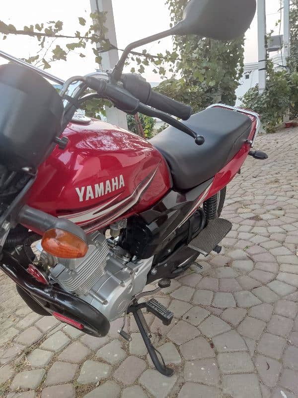 GOOD CONDITION YAMAHA YB125Z 0