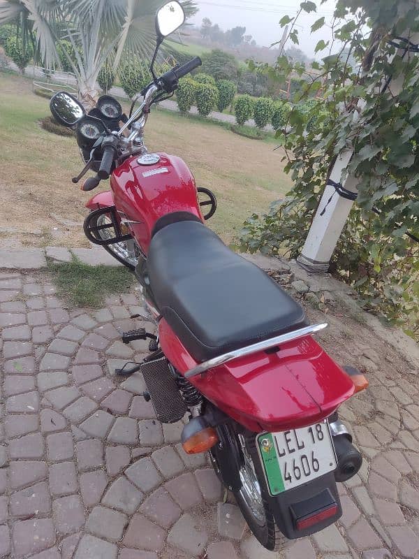 GOOD CONDITION YAMAHA YB125Z 8