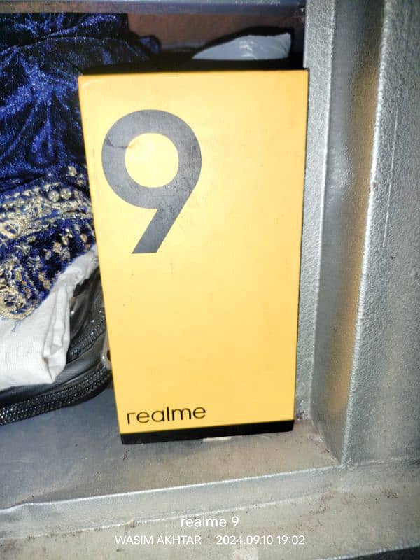 Realme 9 4