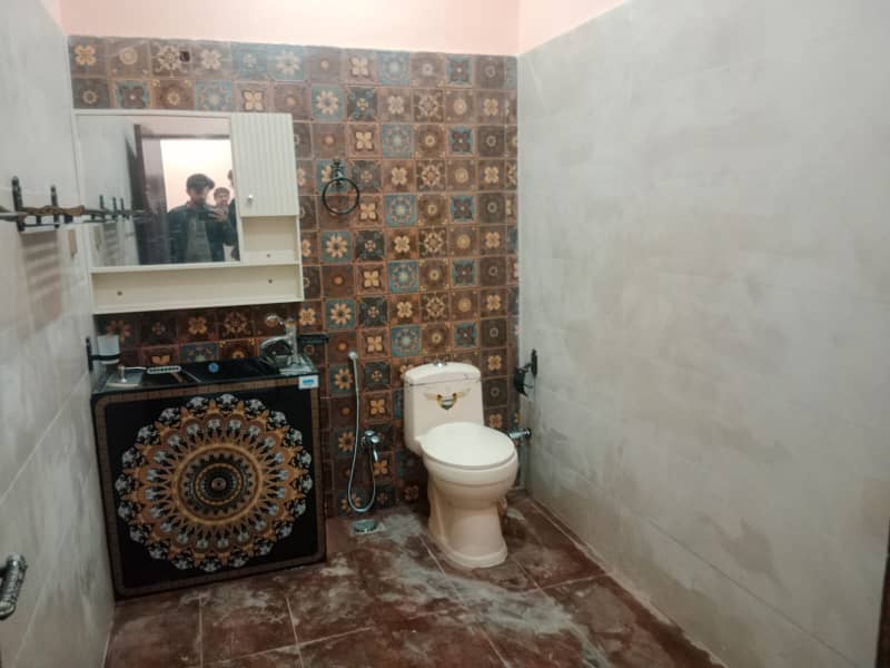 12 MARLA HOUSE FOR RENT PRIME LOCTION NEAR ALLAH HO CHOWK 2