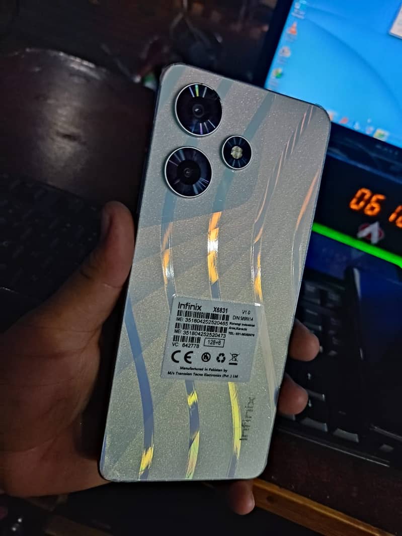 Infinix Hot  30 8Gb 128Gb 5