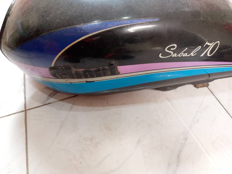 Urgent Sale Honda 70 fuel tank 1