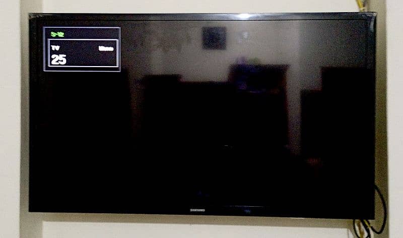 Original Samsung LED TV 32 Inches. 4