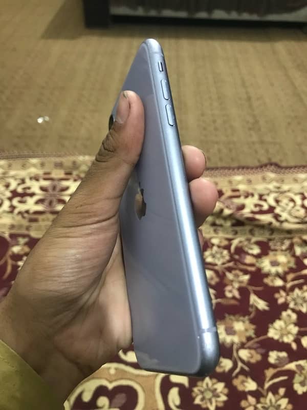 iPhone 11 jv 10/9 condition 64 jb battery 82 2