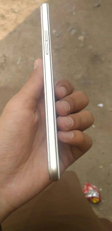 oppo A57 4