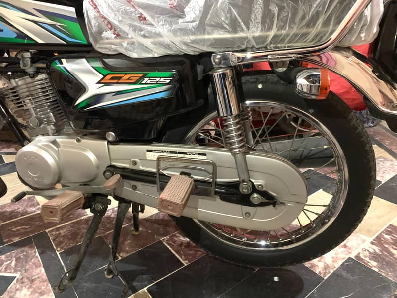 Honda CG 125 2023 for Sell with Sukkur Number 11