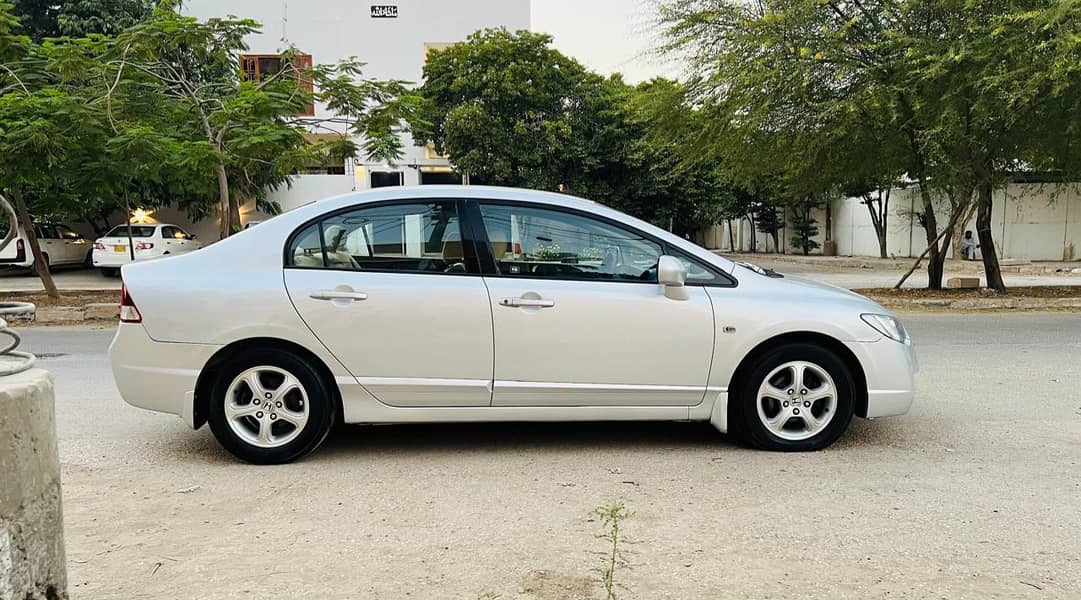 HONDA CIVIC VTI 1.8 MODEL 2010 7