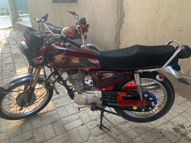 Honda 125 ( lush conditions ) 2019 model/ 0