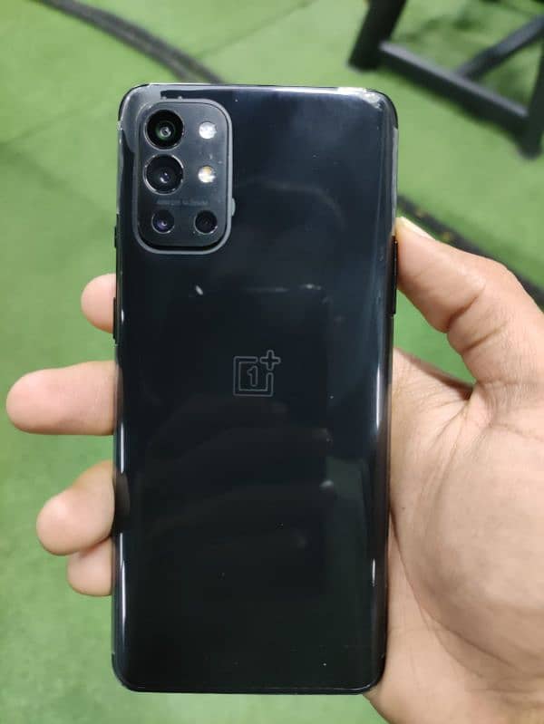 OnePlus 9R | 12GB RAM | 256GB storage with original charger 2