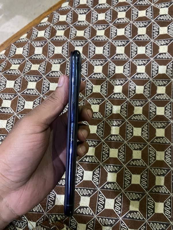 iphone 11 pro max 256gb approved 0