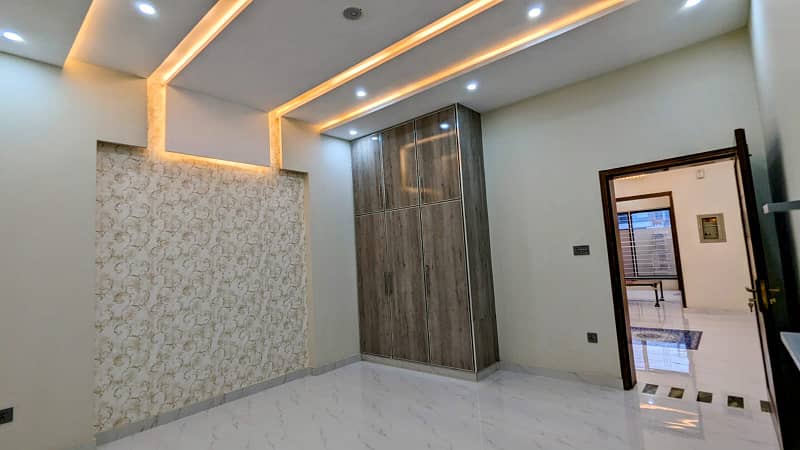 7 MARLA GOOD LOCATION DOUBLE STOREY HOUSE AVAILABLE FOR SALE IN PUNJAB UNIVERSITY HOUSING SOCIETY 2