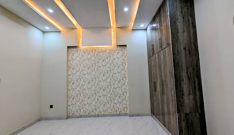 7 MARLA GOOD LOCATION DOUBLE STOREY HOUSE AVAILABLE FOR SALE IN PUNJAB UNIVERSITY HOUSING SOCIETY 3