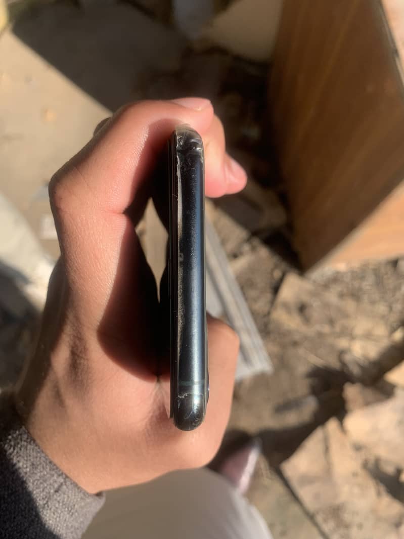 Iphone 11 Pro Max 4