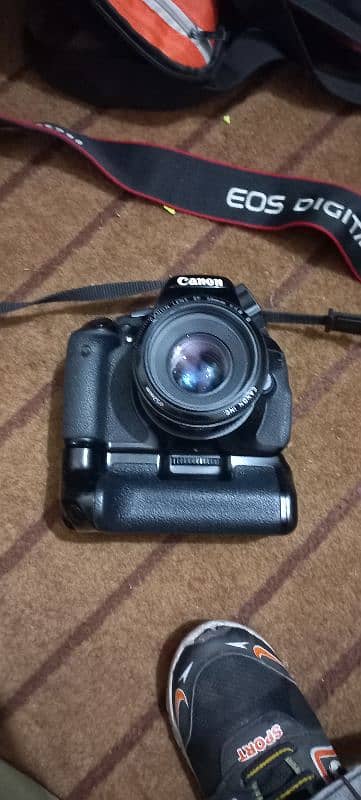 Canon 600 D camera 4