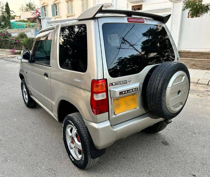 Mitsubishi Pajero Mini 2000 registered 2014 Original new shape 2