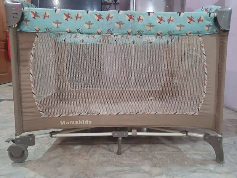 Folding Baby cot 4