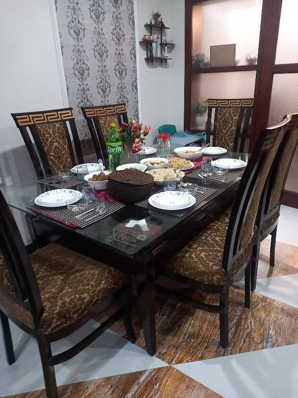 Dinning table 4