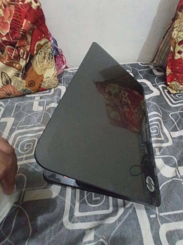 HP AMD A8 LAPTOP, GOOD CONDITION 1