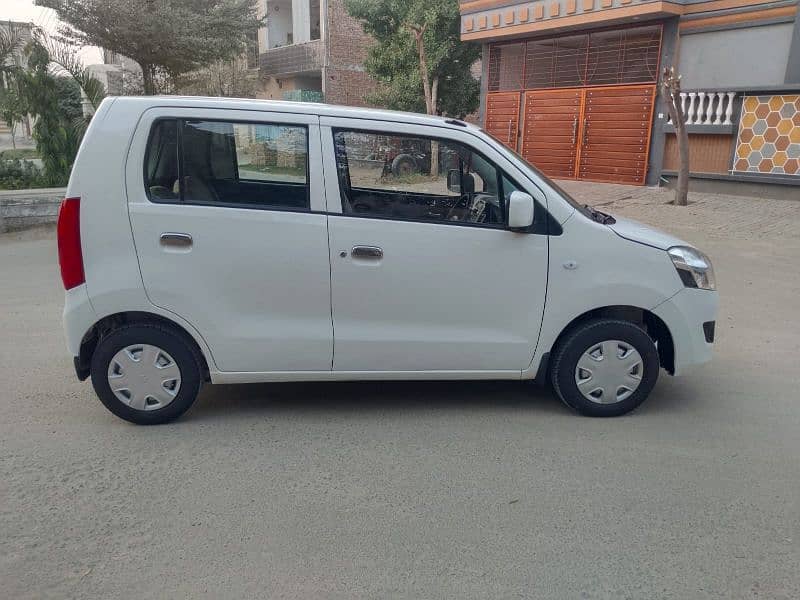 Suzuki Wagon R 2016 model better than cultus mehran 4