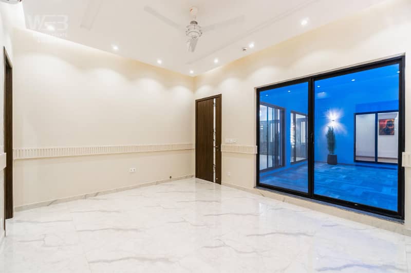 Double Heighted Lobby Beautiful 1 Kanal Designer House in DHA Phase 7 For Sale 30