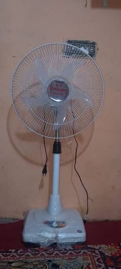 Ac Dc fan 2 for sale  Battery timming 3hour  Only 1 month used