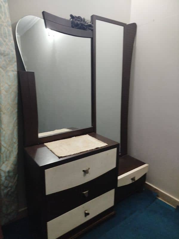 King Size Double Bed + Dressing Table + Double Cupboard 2