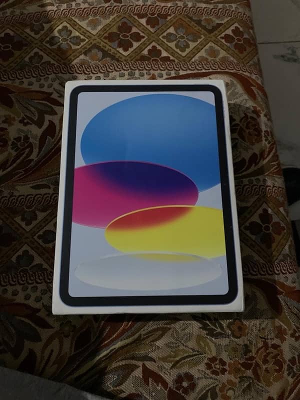 I pad 10 generation 64 gb blue colour just like new just box open 6