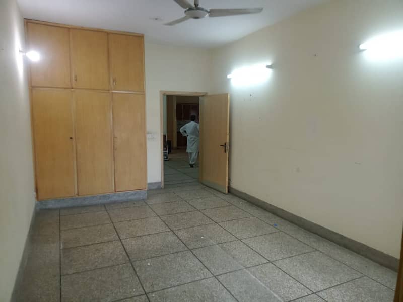 10 Marla Uper Portion For Rent ( Abid Road Calvary Ground Extension ) 3