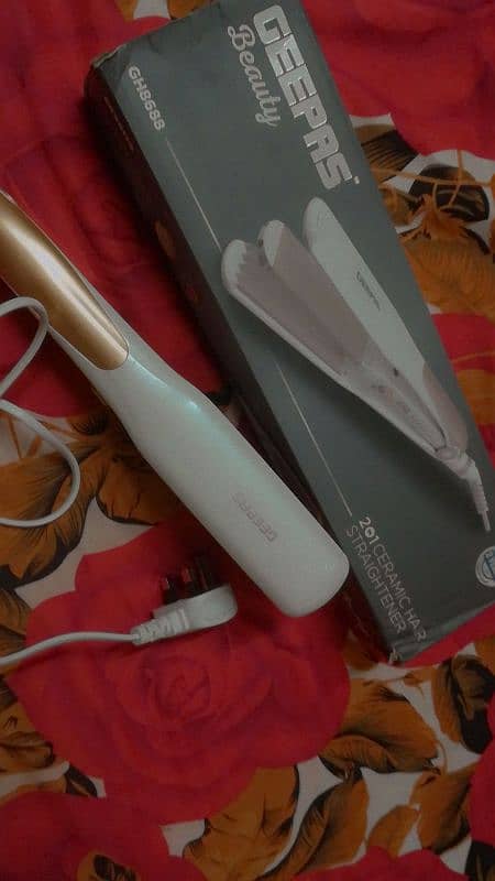 HAIR STRAIGHTENER 5