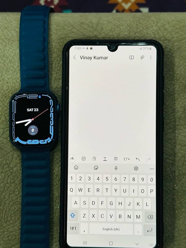 Apple Watch Series 7 (45mm) 0