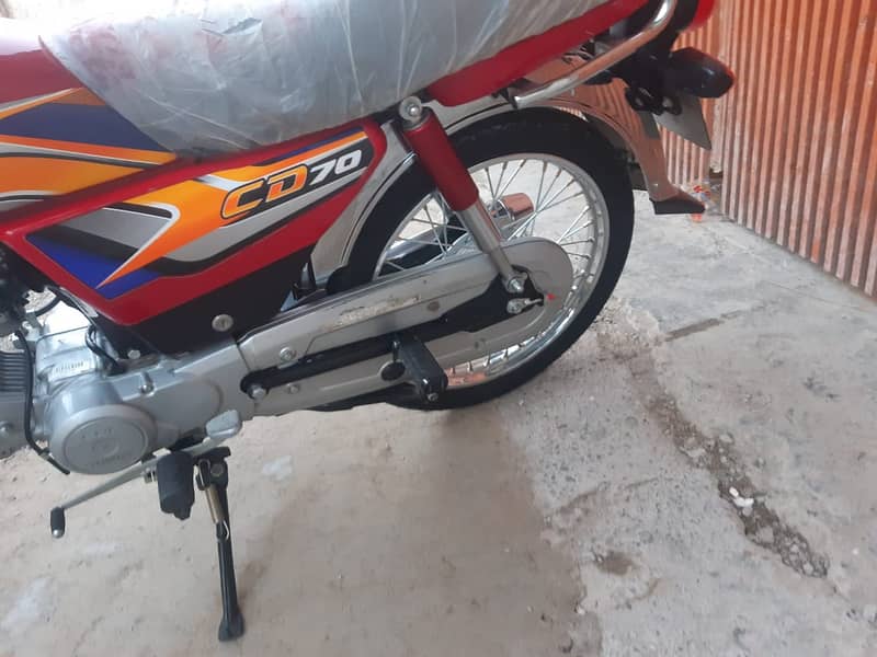 Honda CD 70 2025 1