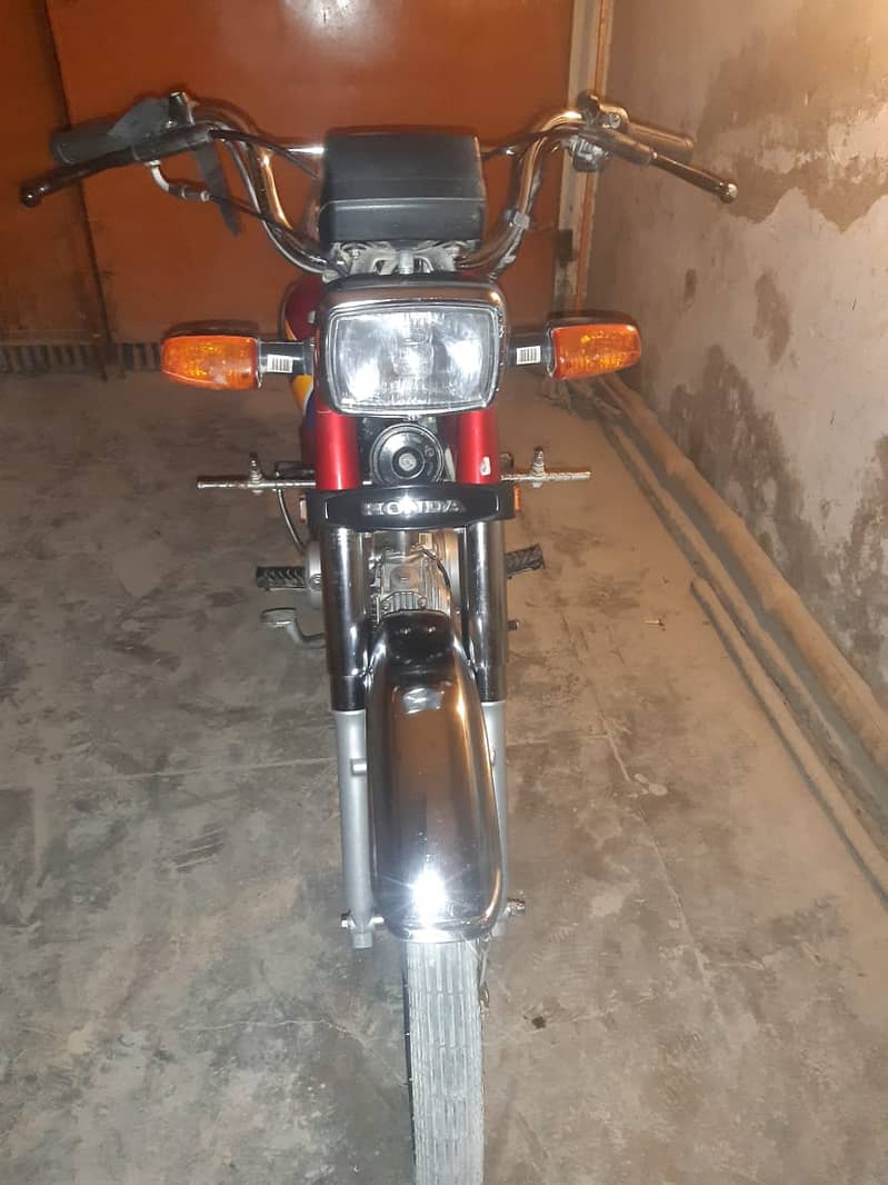 Honda CD 70 2025 7