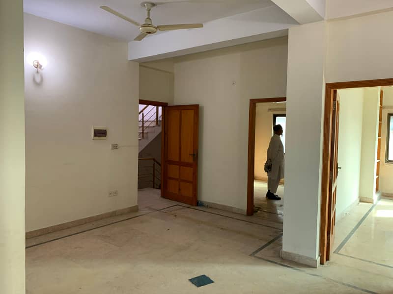 Flats For Sale 3 Bad 2 Bad G-15 F15 Islamabad 7