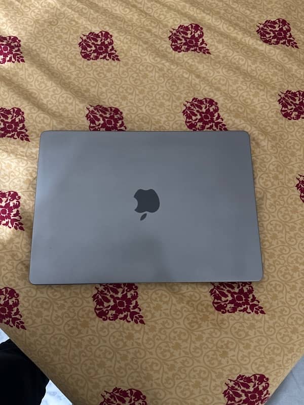 MacBook Pro M1 Pro Chip 0