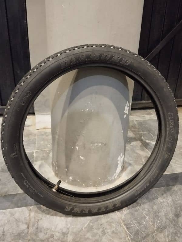 Diamond Extreme CD70cc Tyre 1