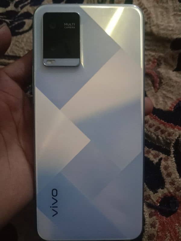 vivo y21 10 ya 10 all ok on open box charger available 0