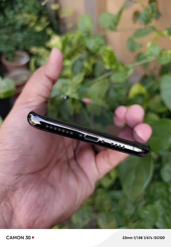 iphone xs max 256gb pta 4