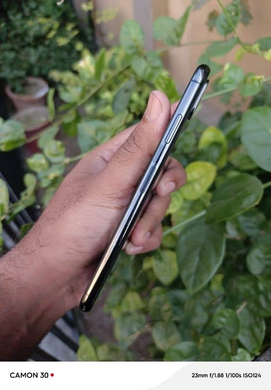 iphone xs max 256gb pta 5