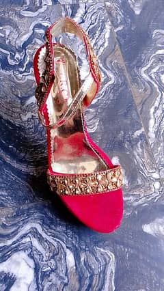 red golden heel