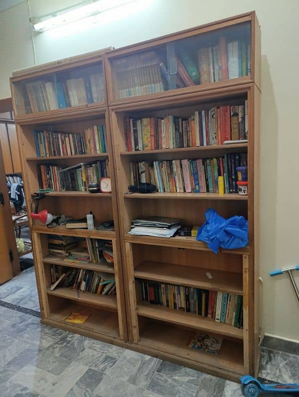 2 Book Shelves/Book Shelf 1