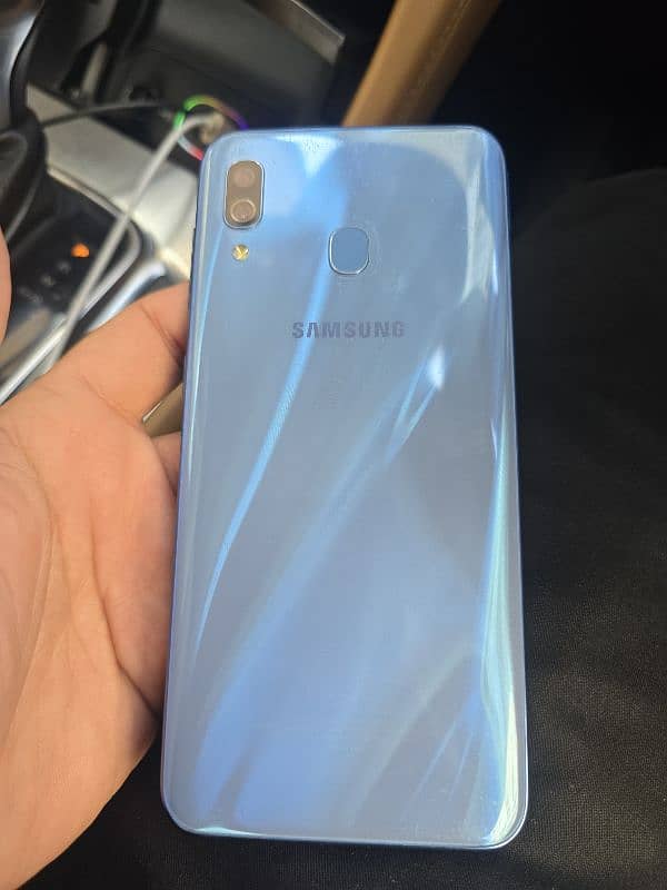 SAMSUNG A30 NEW LIKE CONDITION 1