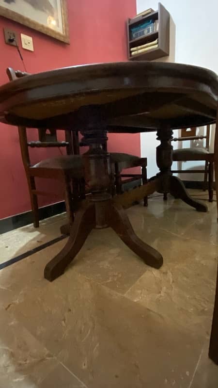 wooden dinning table with 6 chairs 2